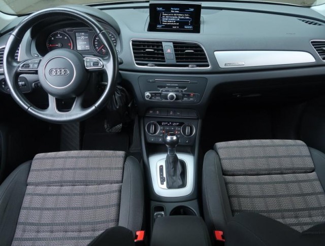 Audi Q3  2.0 TDI 