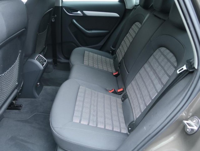 Audi Q3  2.0 TDI 