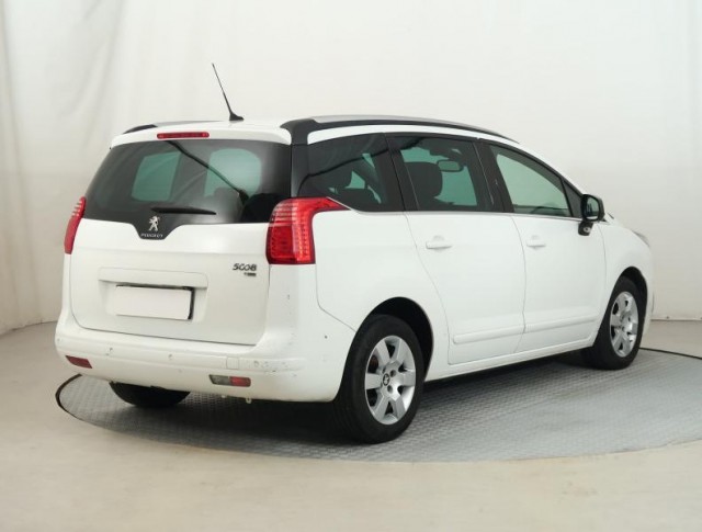 Peugeot 5008  1.6 HDi 