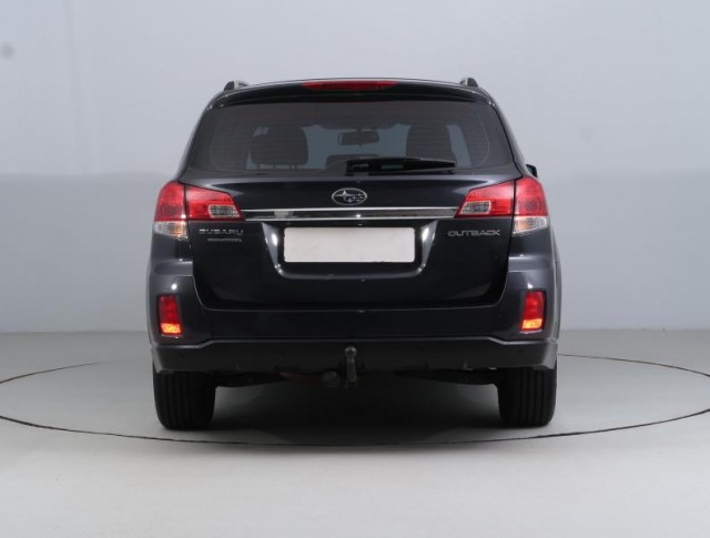 Subaru Outback  2.5 i 