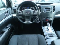 Subaru Outback  2.5 i 