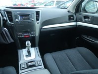 Subaru Outback  2.5 i 