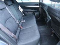Subaru Outback  2.5 i 