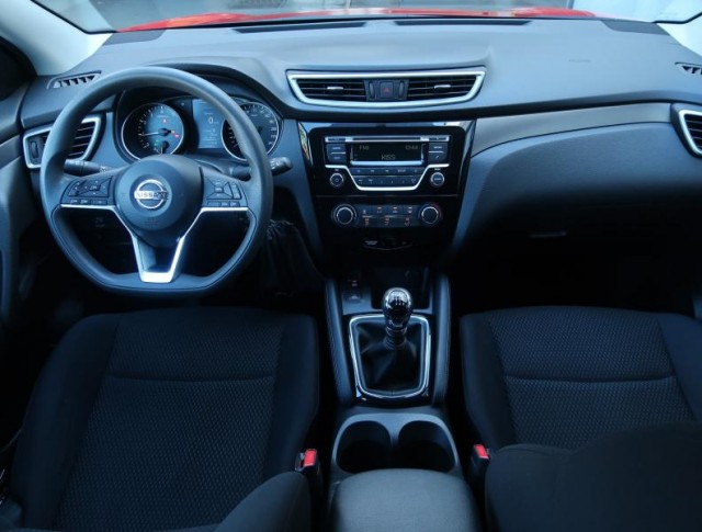 Nissan Qashqai  1.3 DIG-T 