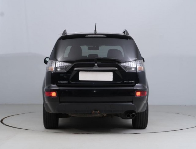 Mitsubishi Outlander  2.2 DI-D 