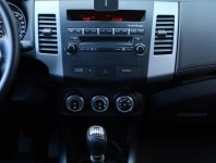 Mitsubishi Outlander  2.2 DI-D 