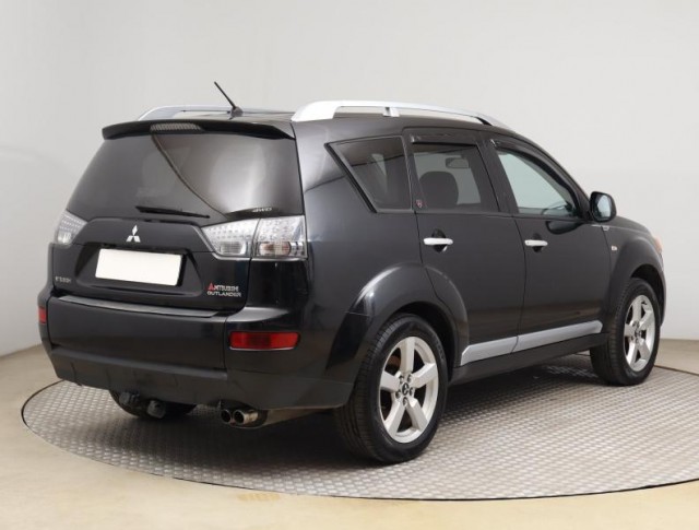 Mitsubishi Outlander  2.2 DI-D 