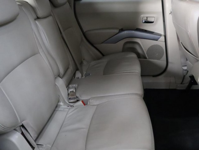 Mitsubishi Outlander  2.2 DI-D 