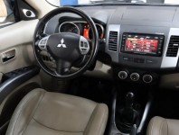 Mitsubishi Outlander  2.2 DI-D 