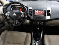 Mitsubishi Outlander  2.2 DI-D 