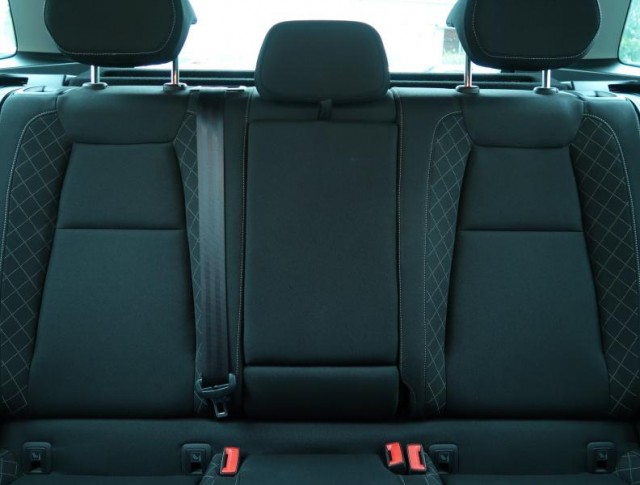 Škoda Karoq  1.5 TSI Ambition Plus