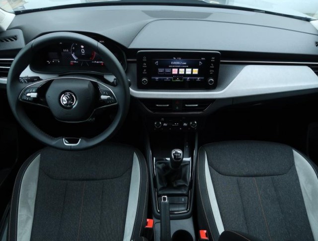 Škoda Kamiq  1.0 TSI Top Selection