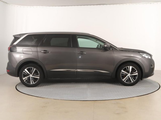 Peugeot 5008  PureTech 130 