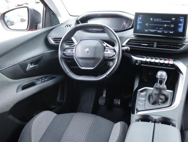 Peugeot 5008  PureTech 130 