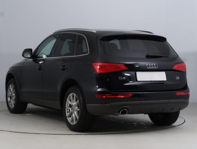Audi Q5  2.0 TDI 
