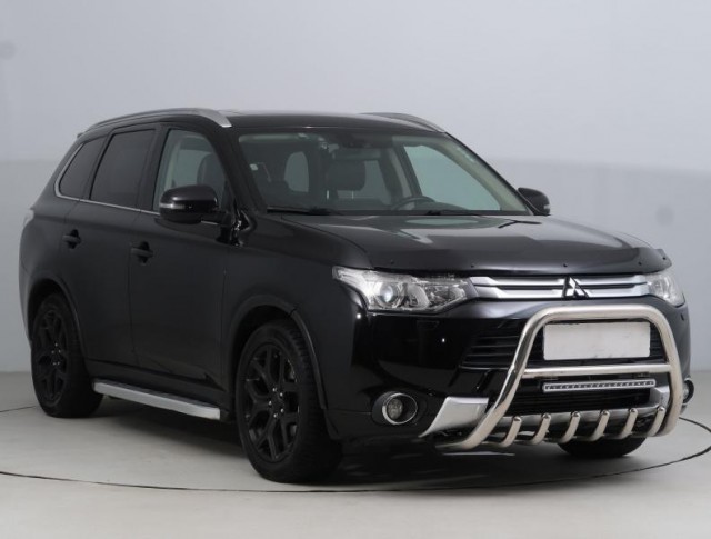 Mitsubishi Outlander  2.2 DI-D 