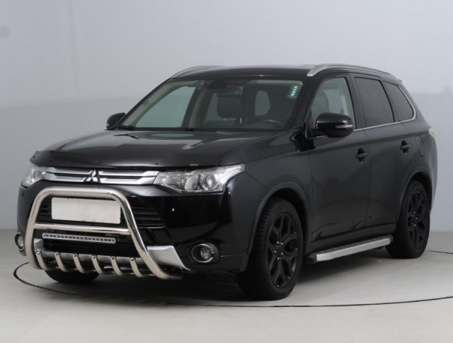 Mitsubishi Outlander  2.2 DI-D 