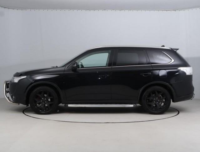 Mitsubishi Outlander  2.2 DI-D 