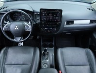 Mitsubishi Outlander  2.2 DI-D 
