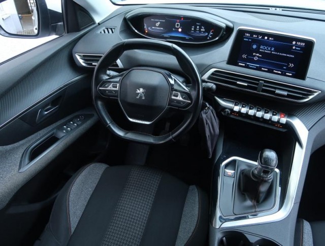 Peugeot 3008  1.2 PureTech 