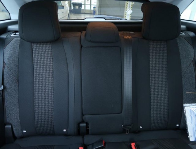 Peugeot 3008  1.2 PureTech 