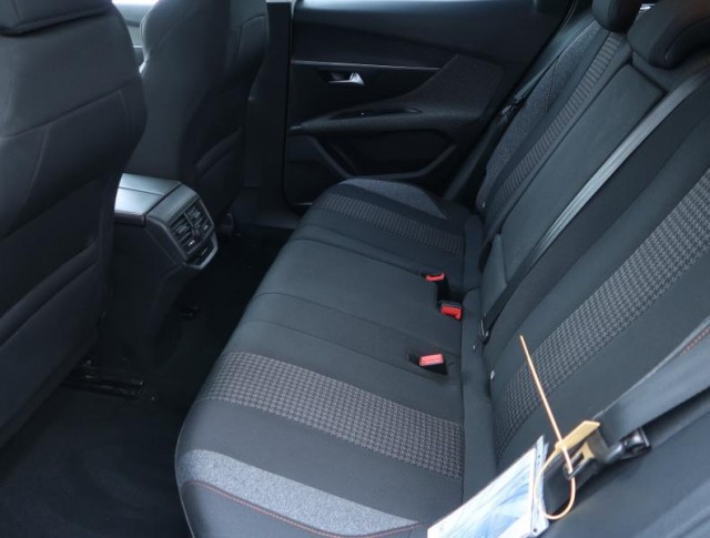 Peugeot 3008  1.2 PureTech 