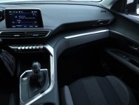 Peugeot 3008  1.2 PureTech 