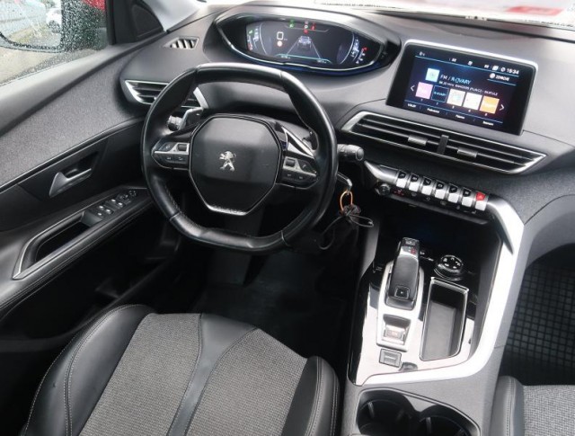 Peugeot 3008  1.2 PureTech 