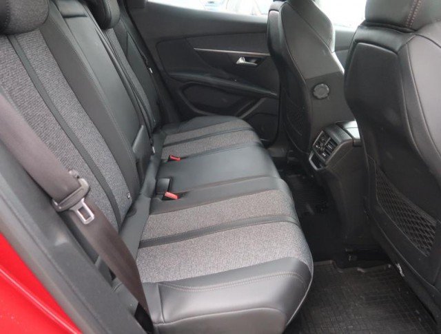 Peugeot 3008  1.2 PureTech 