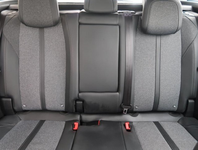 Peugeot 3008  1.2 PureTech 