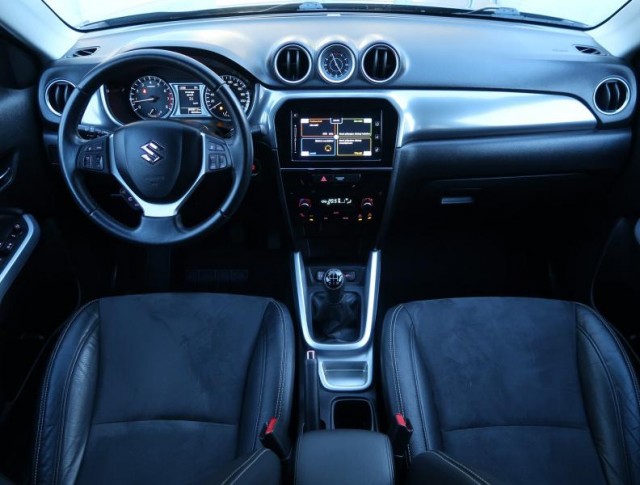 Suzuki Vitara  1.6 VVT Elegance