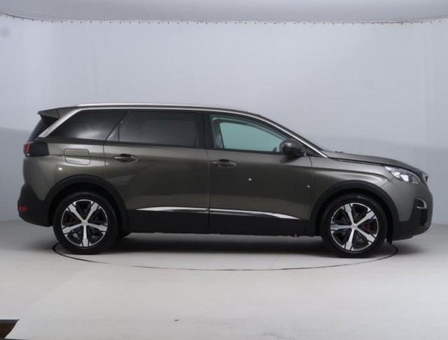 Peugeot 5008  PureTech 130 Allure