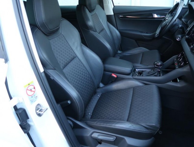 Škoda Karoq  1.5 TSI 