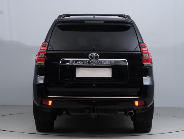 Toyota Land Cruiser  2.8 D-4D 