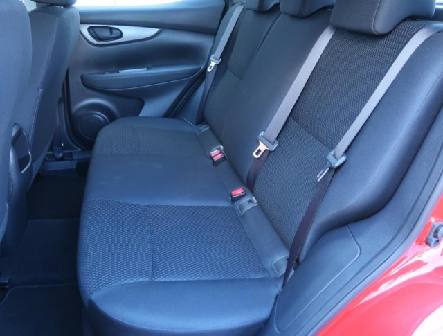 Nissan Qashqai  1.3 DIG-T 