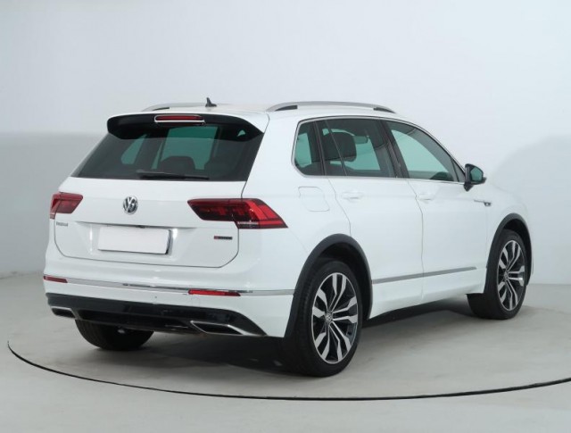 Volkswagen Tiguan  2.0 TSI R-Line