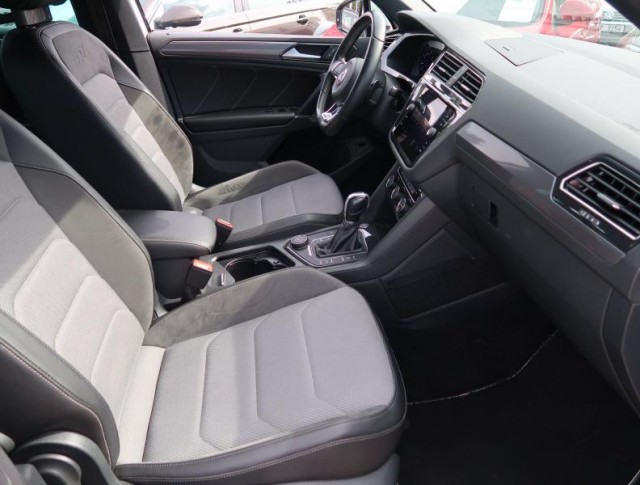 Volkswagen Tiguan  2.0 TSI R-Line