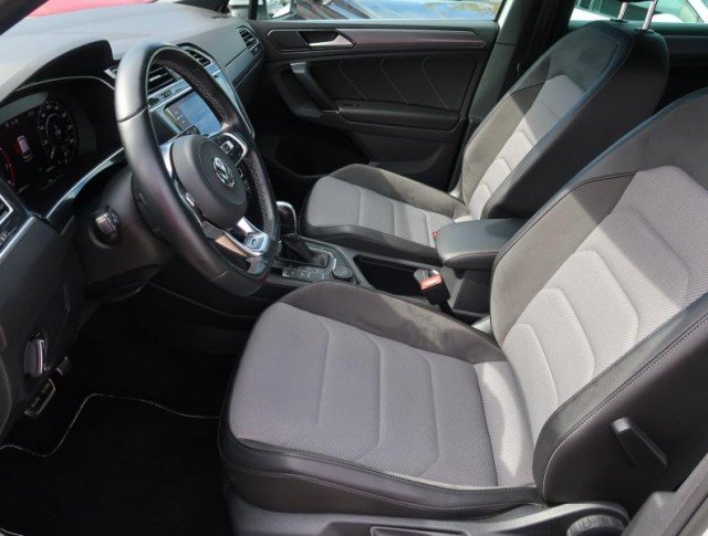 Volkswagen Tiguan  2.0 TSI R-Line