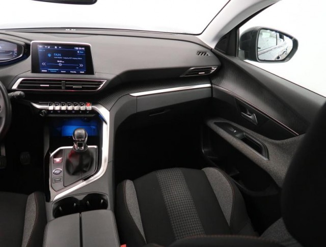 Peugeot 3008  1.5 BlueHDi Active