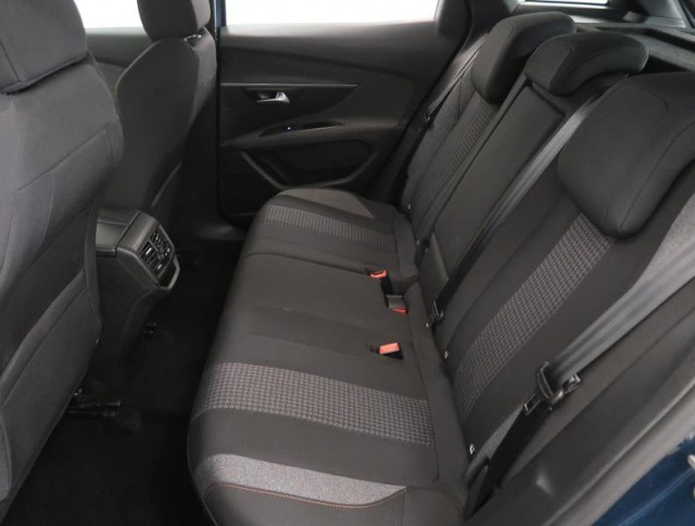 Peugeot 3008  1.5 BlueHDi Active