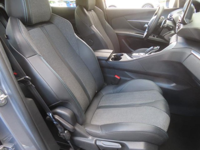 Peugeot 3008  1.2 PureTech Allure