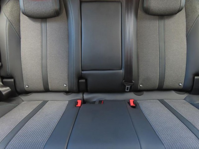 Peugeot 3008  1.2 PureTech Allure