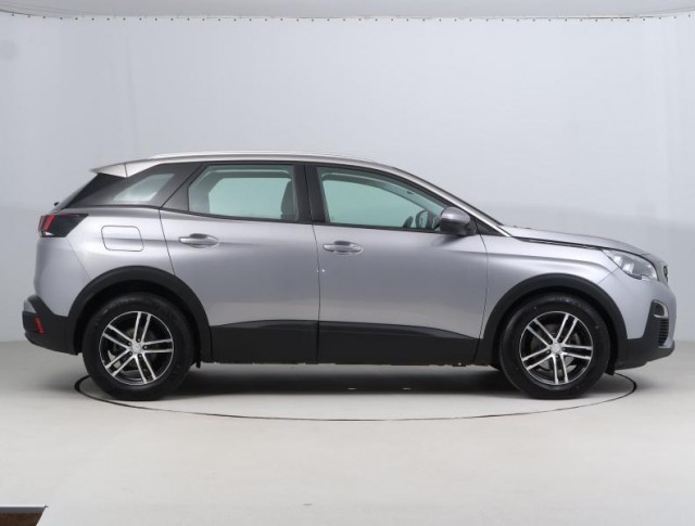 Peugeot 3008  1.6 BlueHDi Active