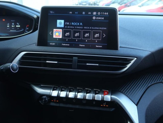 Peugeot 3008  1.6 BlueHDi Active