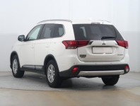 Mitsubishi Outlander  2.0 