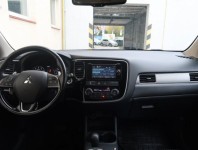 Mitsubishi Outlander  2.0 