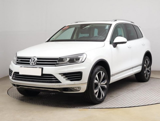 Volkswagen Touareg  3.0 TDI R-Line