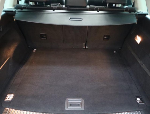 Volkswagen Touareg  3.0 TDI R-Line