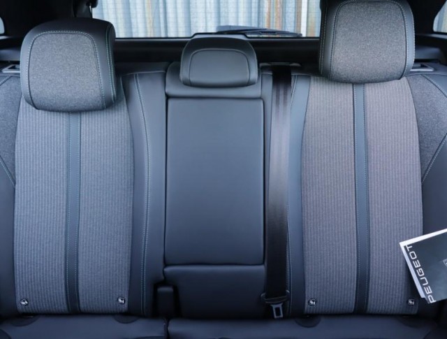 Peugeot 3008  1.2 PureTech Allure Pack