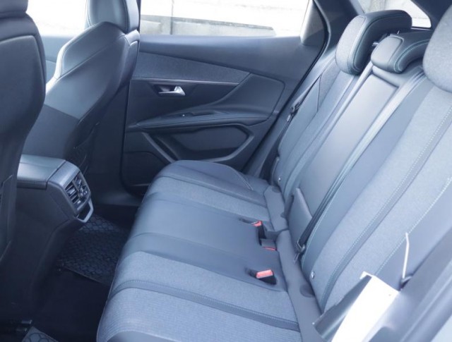 Peugeot 3008  1.2 PureTech Allure Pack